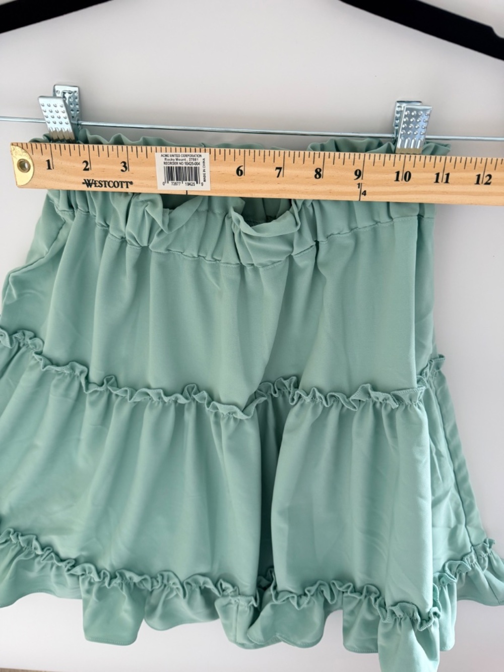 Zenana Sage Green Tiered Ruffle Mini Skirt Size S Boho Flowy Elastic Waist - Picture 6 of 7
